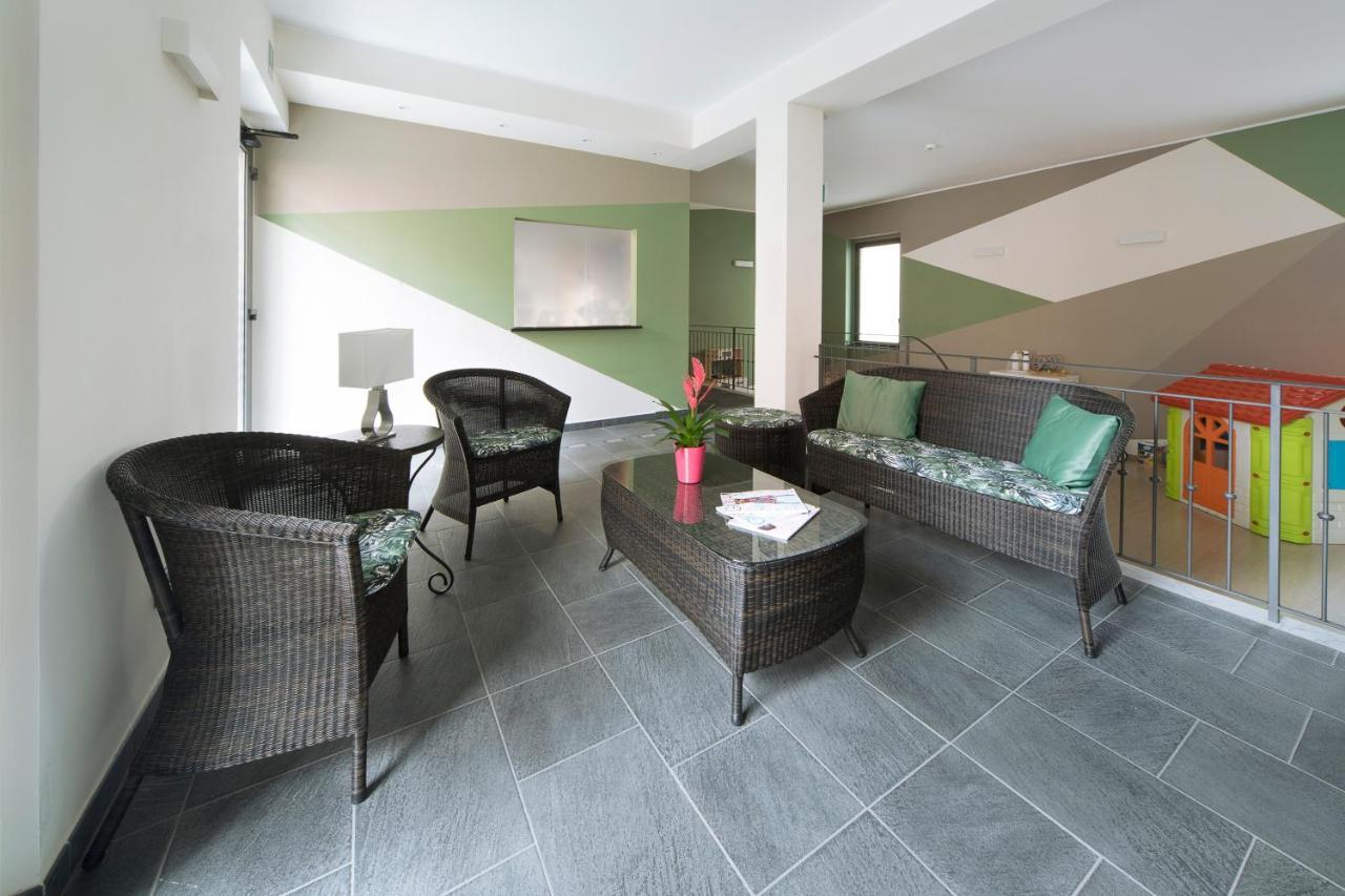 Hotel Residence Laigueglia Free Parking Экстерьер фото